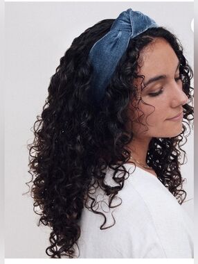 Kristin Ess blue Velvet lush knotted Headband in Denim brand new
